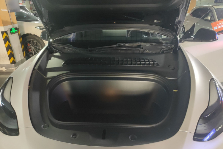 特斯拉 Model Y 2022款 改款 后轮驱动版局部细节24