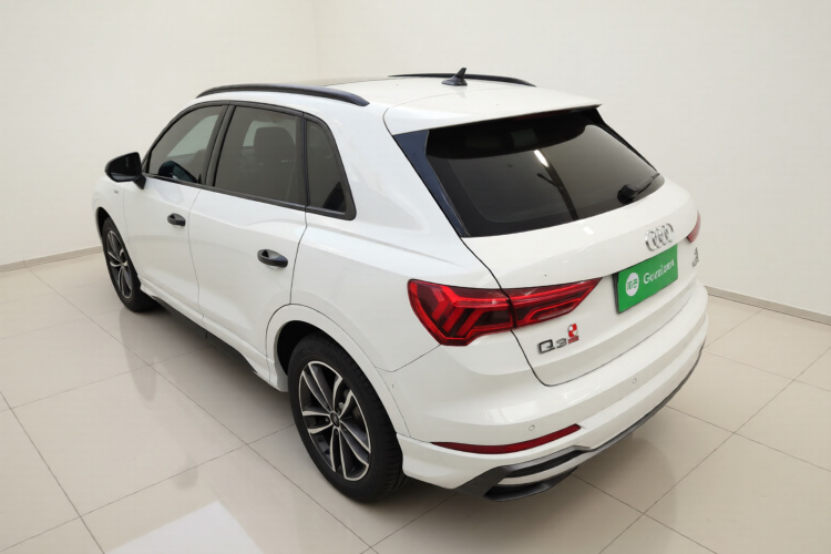 奥迪Q3 2022款 35 TFSI 进取动感型车身外观5