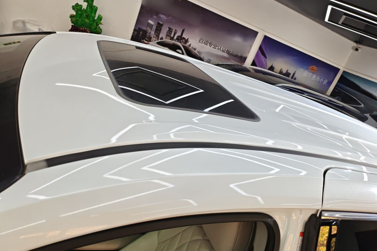 丰田 格瑞维亚 2023款 2.5L混动 舒适版局部细节57