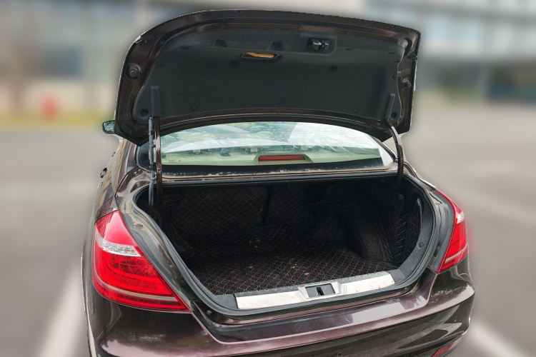 吉利汽车 帝豪 2016款 三厢 1.5L CVT豪华型中控内饰23