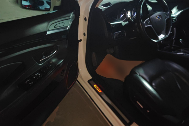 吉利汽车 博瑞 2015款 1.8T 旗舰型中控内饰20