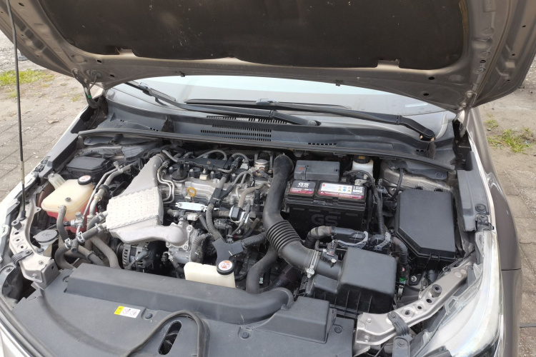 丰田 卡罗拉 2019款 1.2T S-CVT GL-i精英版机舱底盘24