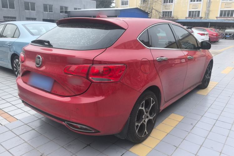 菲亚特 致悦 2014款 1.4T 自动运动版车身外观7