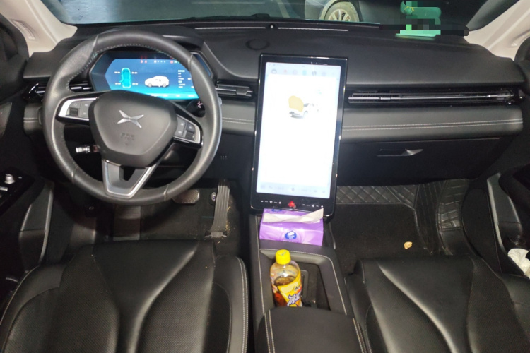 小鹏G3 2021款 G3i 460N中控内饰12