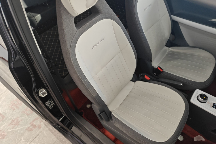 吉利银河 2025款 210km 熊猫卡丁局部细节41