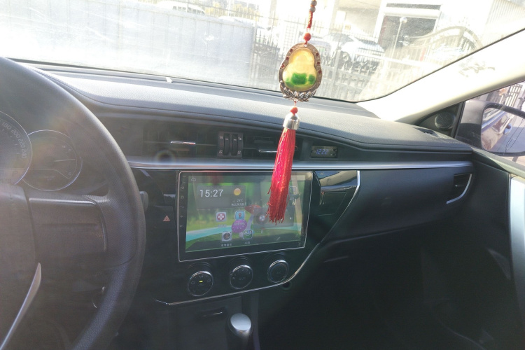 丰田 卡罗拉 2017款 1.6L CVT GL中控内饰7002