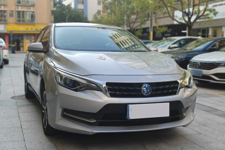 启辰D60 2018款 1.6L CVT舒适版车身外观6008