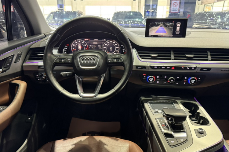 奥迪Q7 2018款 45 TFSI 技术型中控内饰7001