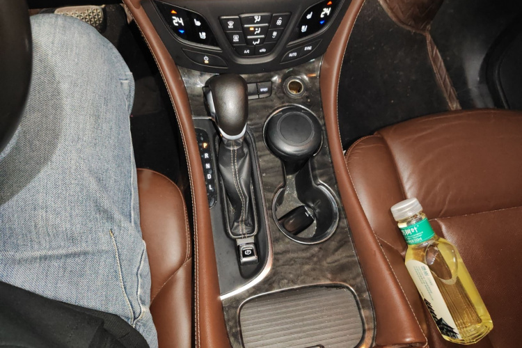 别克 昂科威 2016款 28T 四驱豪华型局部细节18