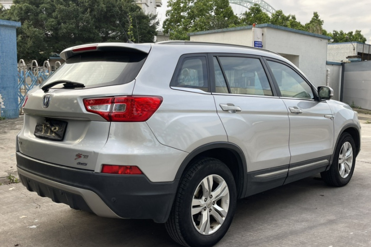 长安CS75 2014款 1.8T 自动尊贵型 国V车身外观6004