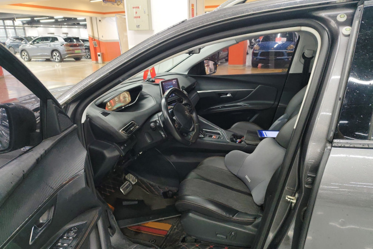 标致4008 2017款 350THP 精英版中控内饰7003