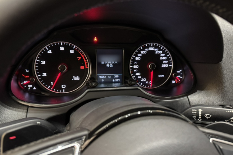 奥迪Q5 2016款 40 TFSI 舒适型中控内饰7003