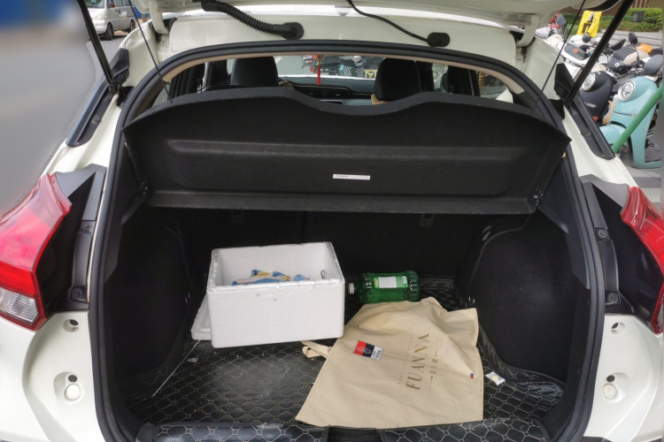 日产 劲客 2018款 1.5L CVT智联豪华版局部细节23