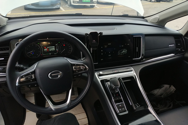 广汽传祺 传祺M8 2023款 领秀系列 390T 豪华版中控内饰12