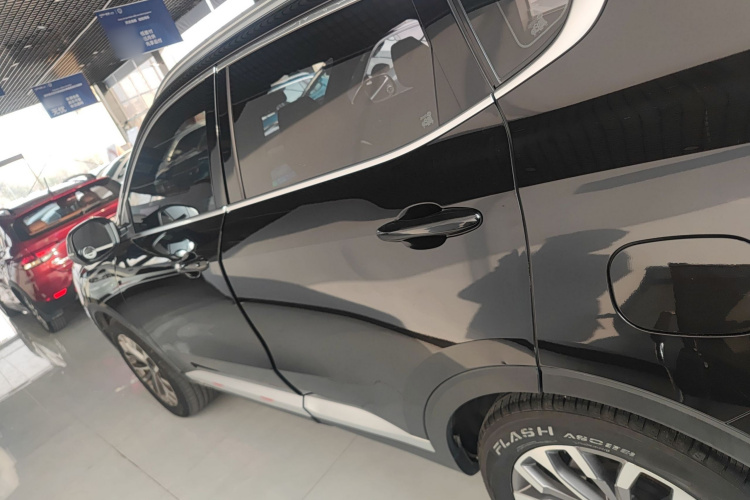 哈弗H6 2020款 1.5GDIT 自动铂金豪华版车身外观4