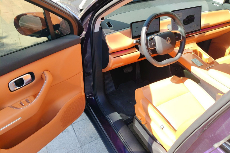 零跑汽车 零跑C16 2024款 增程 200激光雷达版中控内饰7003