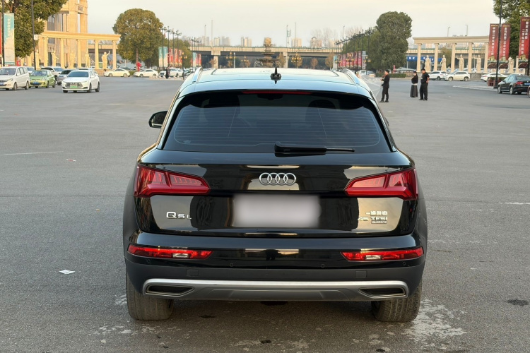 奥迪Q5L 2020款 45 TFSI 尊享风雅型车身外观6004