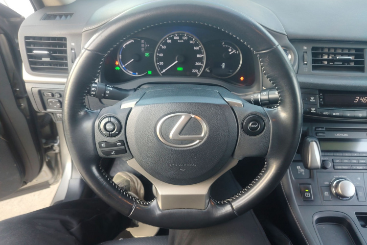 雷克萨斯CT 2014款 CT200h 精英版 单色局部细节13