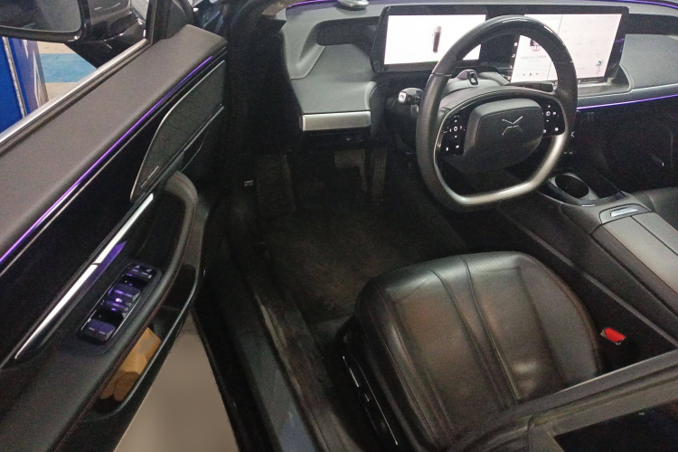 小鹏P7 2020款 670N中控内饰7003