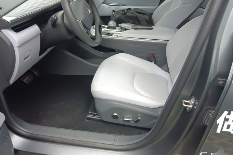 ARCFOX极狐 极狐 阿尔法T5(ARCFOX αT5) 2024款 660 MAX局部细节19