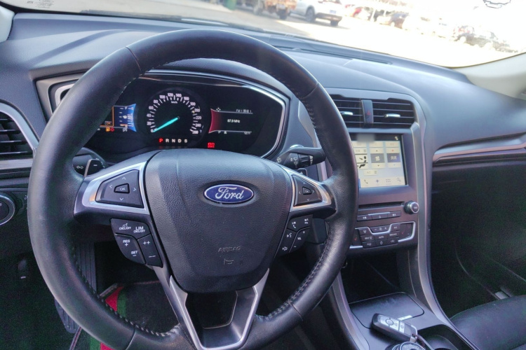 福特 蒙迪欧 2017款 EcoBoost 180 豪华型局部细节13