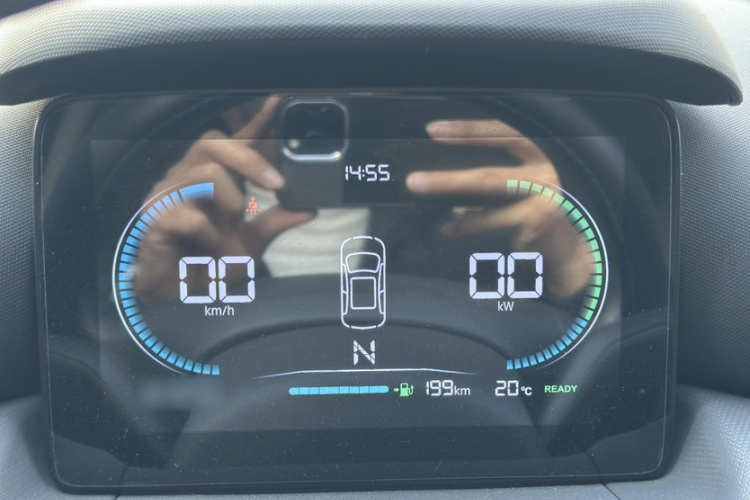 零跑汽车 零跑T03 2024款 200轻享版局部细节14