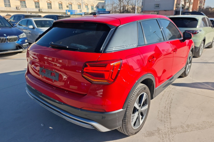 奥迪Q2L e-tron 2019款 Q2L e-tron 纯电智酷型车身外观7