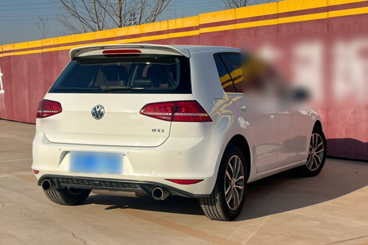 大众 高尔夫 2016款 230TSI 自动豪华型车身外观6004