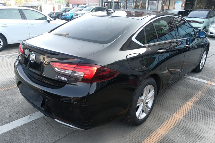 别克 君威 2017款 20T 精英型车身外观7