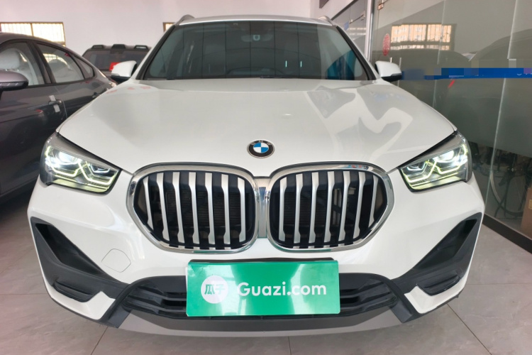 宝马X1 2021款 改款 sDrive25Li 领先型车身外观6001