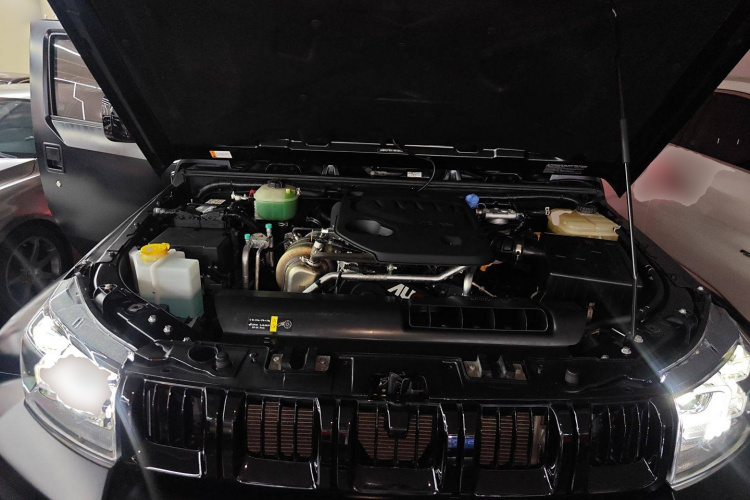 北京BJ40 2023款 2.0D 自动四驱刀锋英雄版侠客型局部细节24