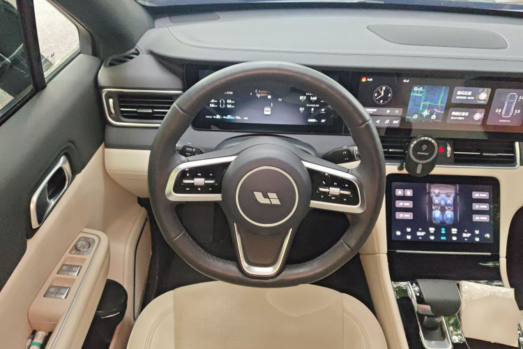 理想汽车 理想ONE 2021款 增程6座版中控内饰13