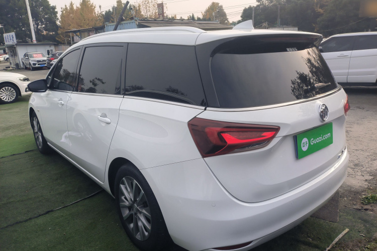 别克GL6 2021款 323T 轻混动互联豪华型车身外观4