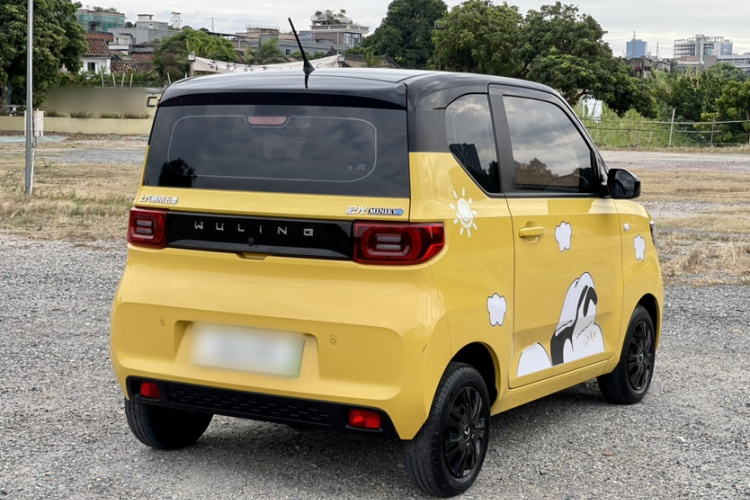 五菱汽车 宏光MINIEV 2022款 马卡龙臻享款 三元锂车身外观6005