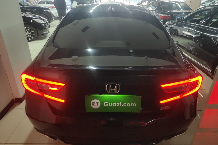 本田 雅阁 2022款 260TURBO 豪华版车身外观6004