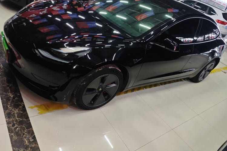 特斯拉 Model 3 2022款 后轮驱动版车身外观6003