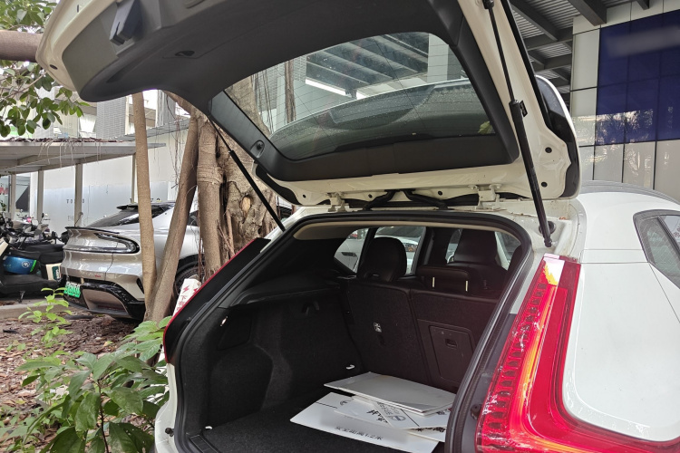 沃尔沃XC40 2020款 T3 智行时尚版机舱底盘23