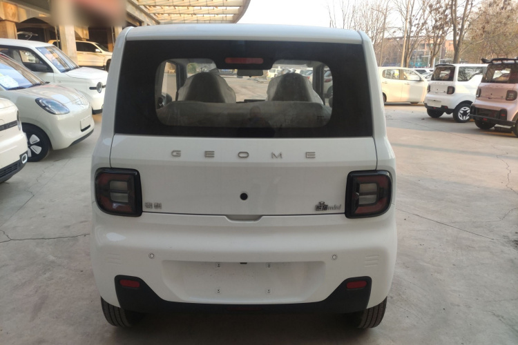 吉利银河 2024款 熊猫mini 200km 耐力熊车身外观6