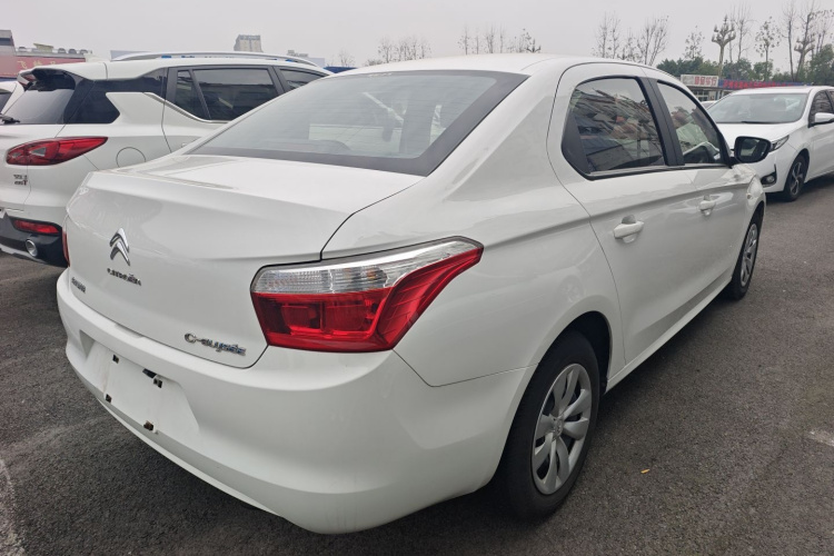 雪铁龙 爱丽舍 2016款 1.6L 自动时尚型车身外观7