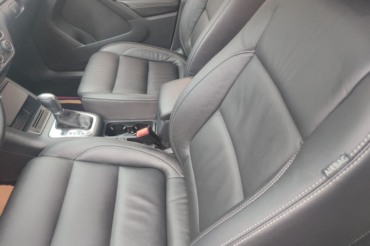 大众 途观 2016款 300TSI 自动两驱舒适版局部细节19