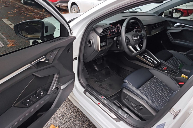 奥迪A3 2025款 Sportback 35TFSI 飞驰尊享型 +豪华臻选包中控内饰20