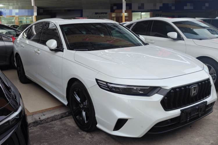 本田 英仕派 2023款 260TURBO 精致版车身外观3