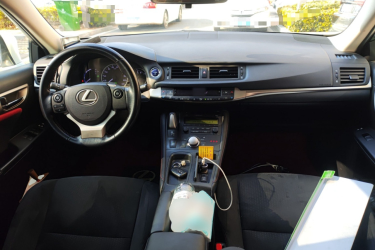 雷克萨斯CT 2017款 CT200h 精英版 单色 国V中控内饰12