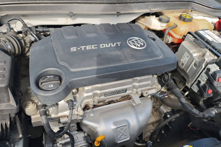 别克 英朗 2021款 改款 典范 1.5L 自动精英型中控内饰7008