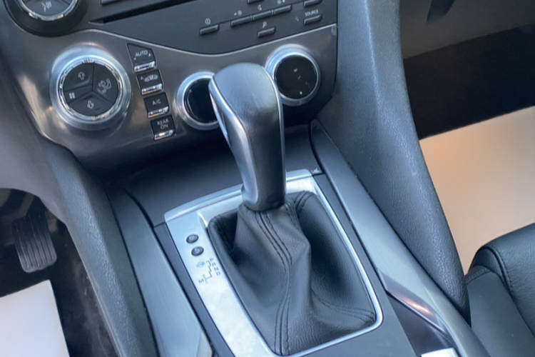 DS 5 2015款 1.6T 豪华版THP160局部细节18