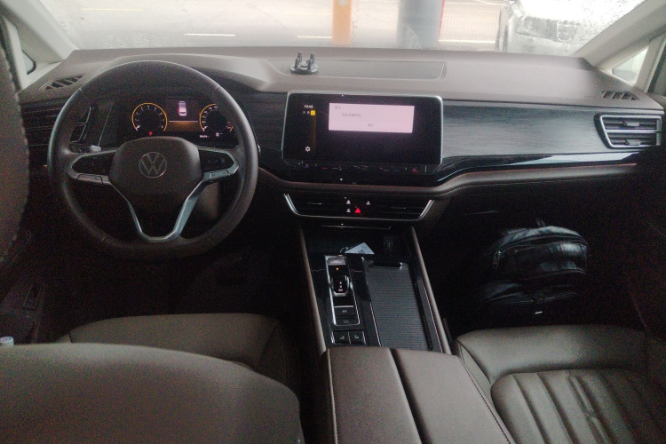 大众 威然 2024款 330TSI 豪华版中控内饰7002