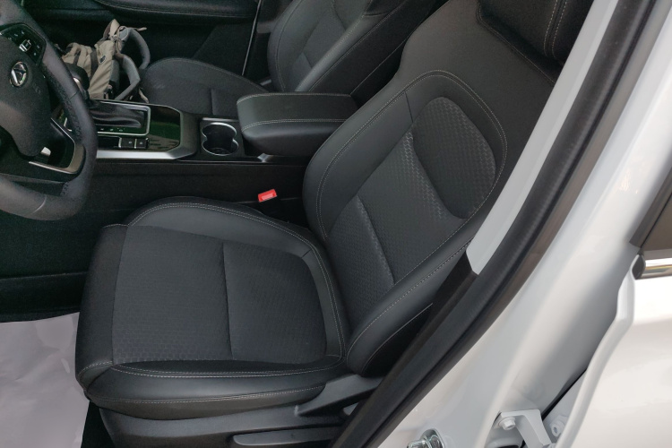 奇瑞 瑞虎5x 2024款 1.5L CVT新锐版局部细节19