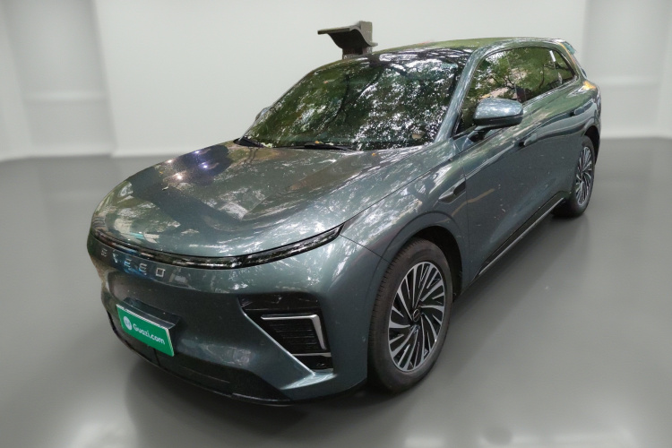 星途 星纪元 ET 2024款 增程 240 Max四驱车身外观1