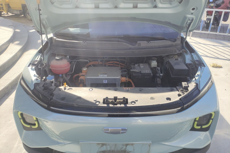 吉利几何E萤火虫 2022款 401KM 霹雳虎 4座局部细节24