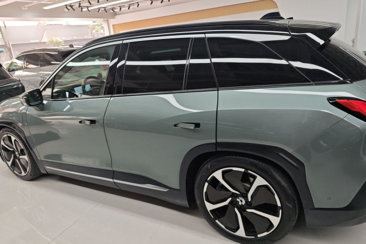 蔚来ES6 2020款 610KM 性能版车身外观4